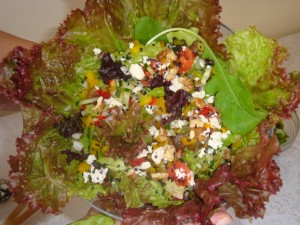 Uma salada leve, bonita e nutritiva!