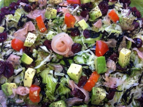 uma salada bonita, fácil de fazer e muito digestiva!
