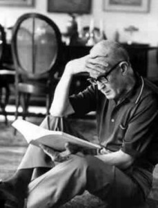 Carlos Drummond de Andrade: um gênio da literatura e um primor de ser humano...BRAVO!!!