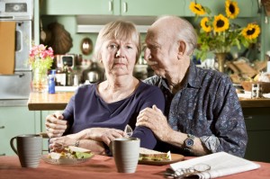 A dificuldade de fazer julgamento é um dos Sinais de Alerta do Mal de Alzheimer´s